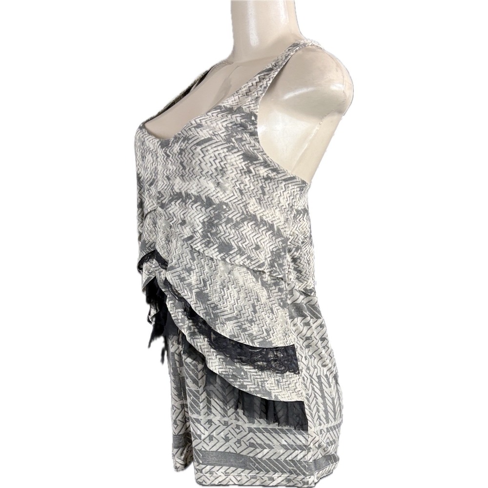 Silence + Noise Urban Outfitters L Gray Chevron Tiered Lace Mesh Trim Tank Top - Picture 7 of 8